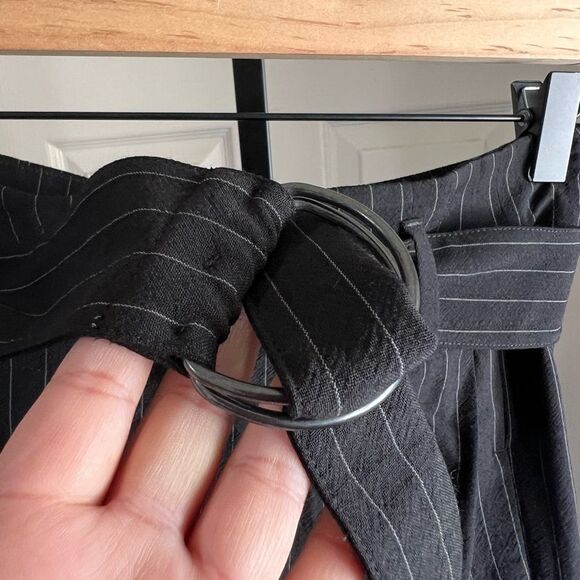 NWT Akris Punto Fiorellina belted techno‎ crepe Bermuda shorts Size 4 - Picture 8 of 8